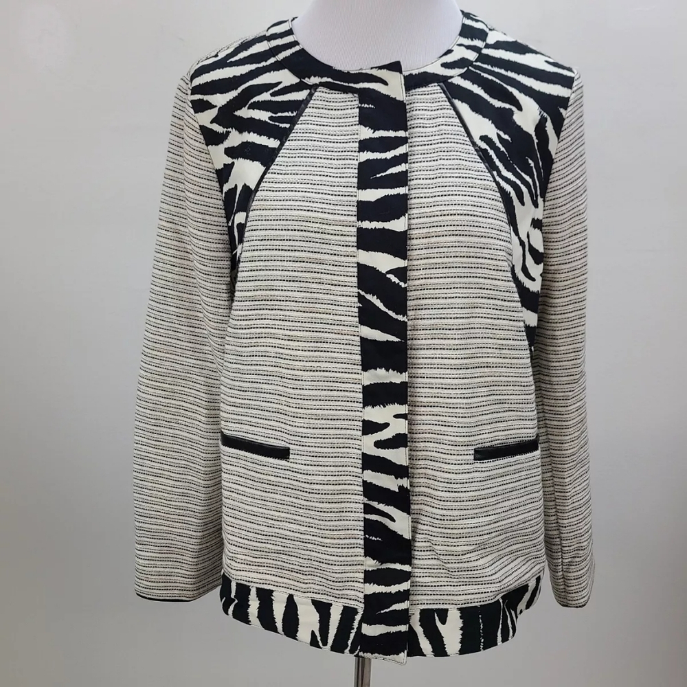 Chico's Chico’s Zebra Print Jacket Size 3~XL.           B-23